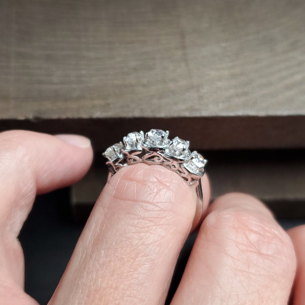 Size 6.25 Sterling Silver Five Brilliant Cubic Zirconia Ring - Picture 5 of 9